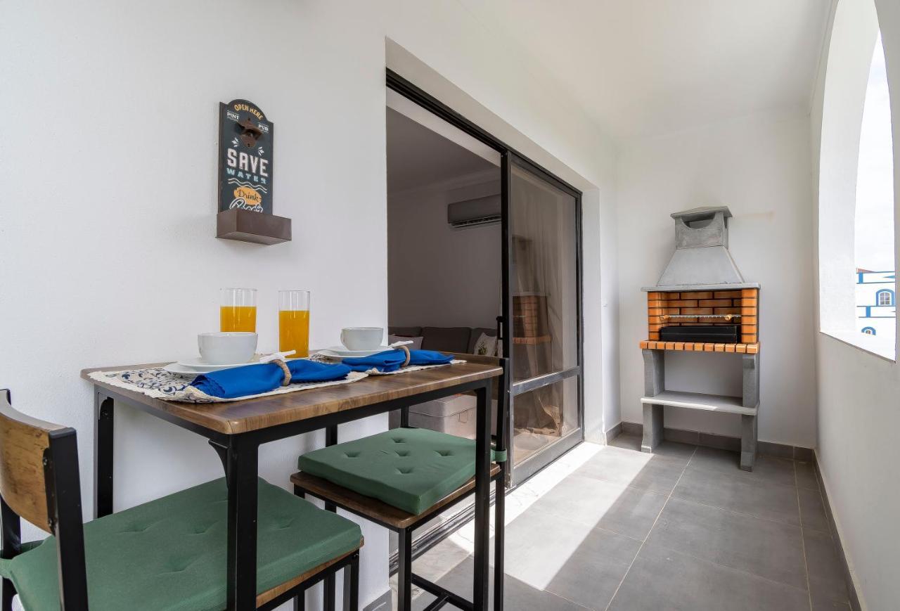 3 Minutes To The Beach, 2 Bedroom Amazing Apt With Balcony, Bbq Grill And Pool Sagres Bagian luar foto