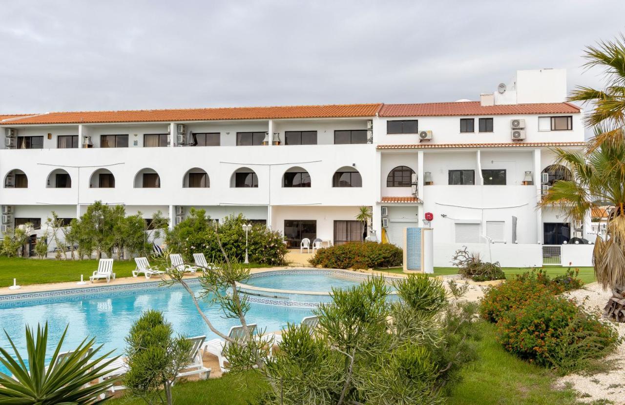 3 Minutes To The Beach, 2 Bedroom Amazing Apt With Balcony, Bbq Grill And Pool Sagres Bagian luar foto