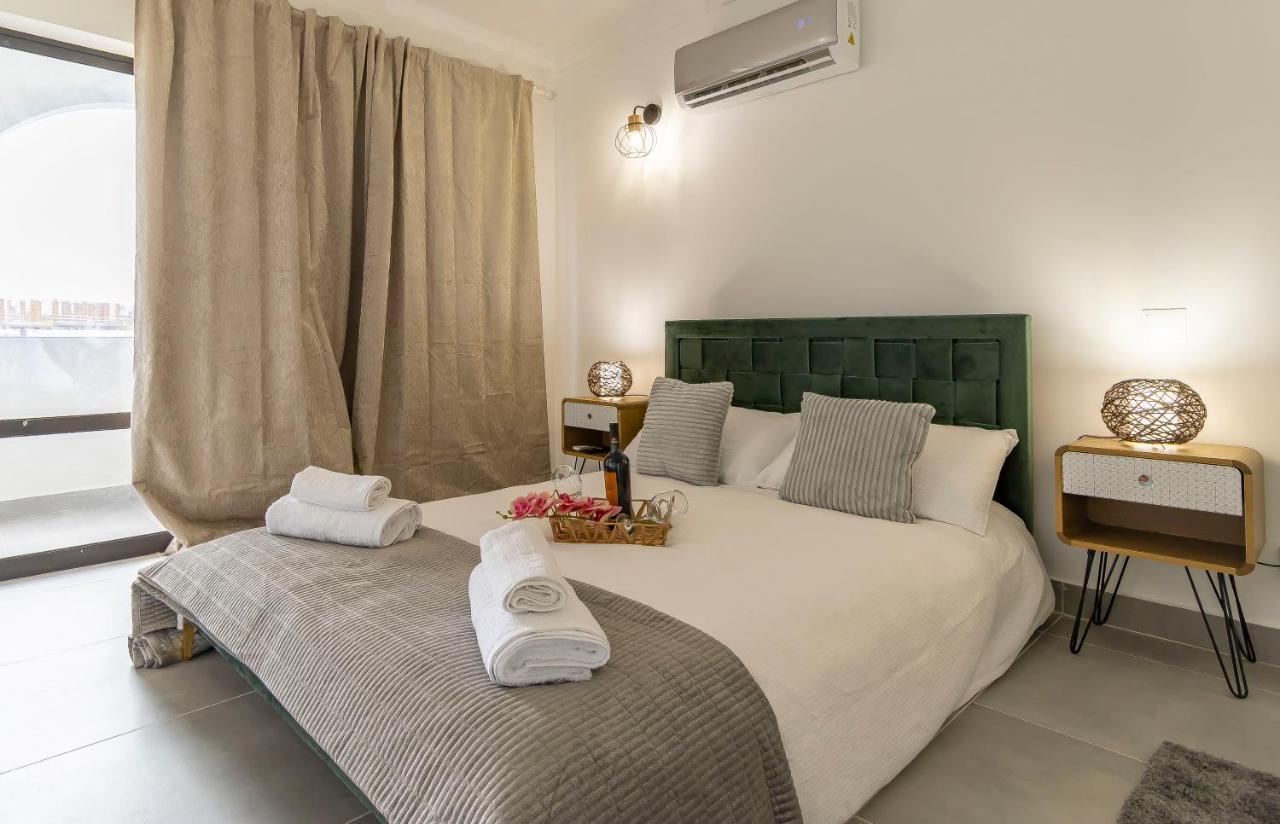 3 Minutes To The Beach, 2 Bedroom Amazing Apt With Balcony, Bbq Grill And Pool Sagres Bagian luar foto